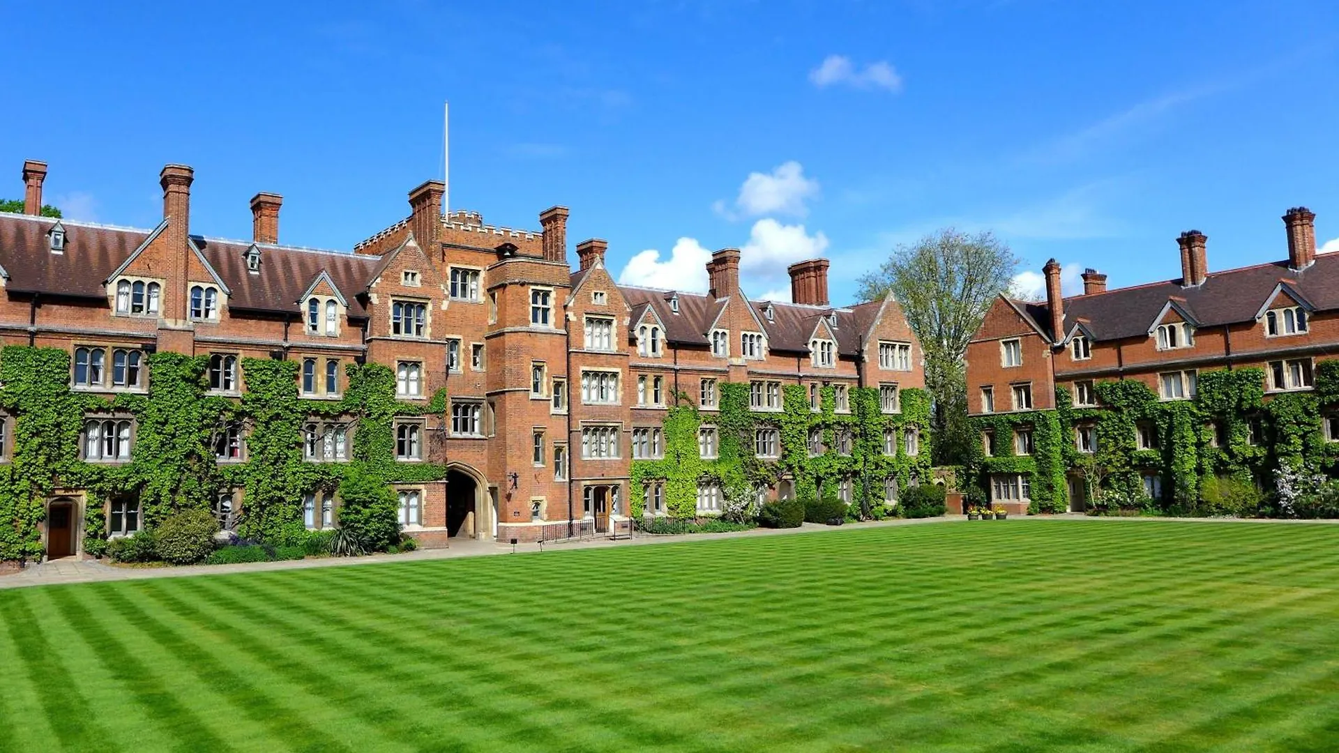 Selwyn College, Cambridge Apartment